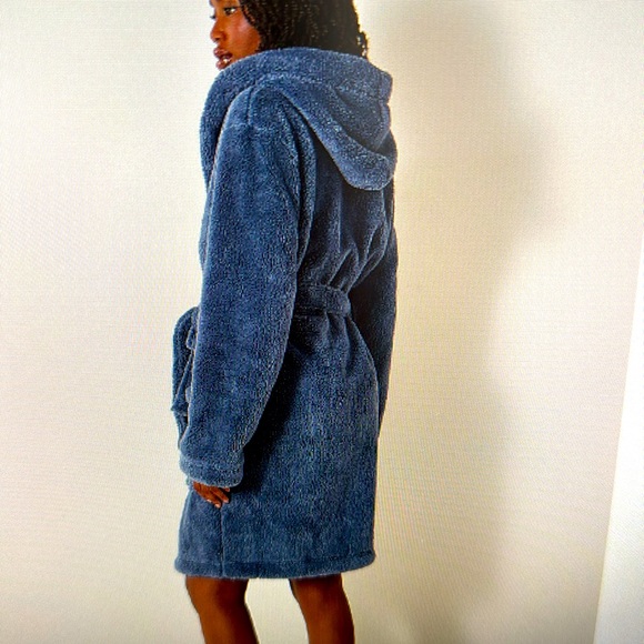 Ugg plush hooded robe purple size medium - Picture 2 of 7